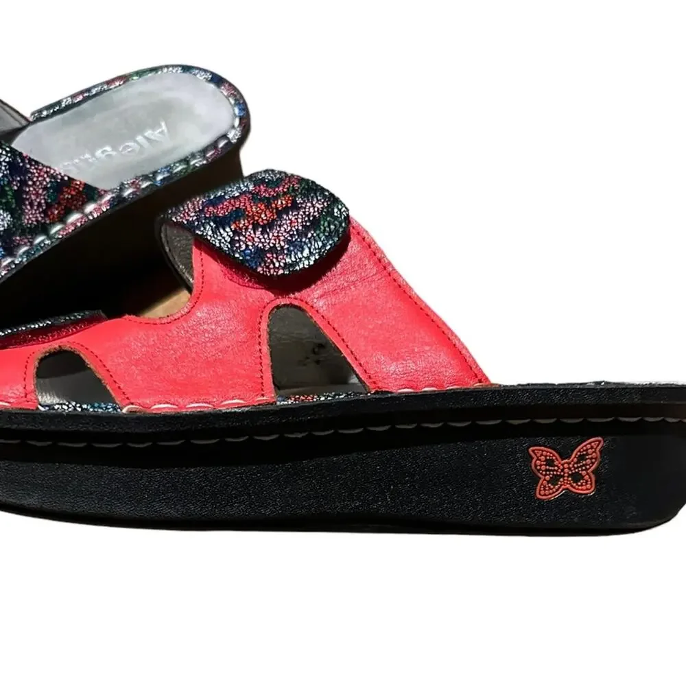Alegria Womens 9.5 Coral and Navy Floral Platform Slide Sandals